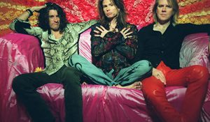 Лидер Aerosmith Стивен Тайлер выпускает сольный сингл в мае