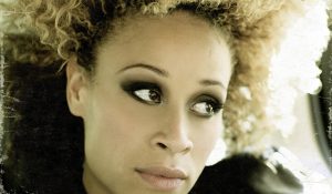 Гимн «Евро 2012»: Oceana “Endless Summer”