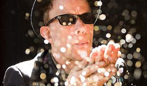 Том Уэйтс выпускает концертник