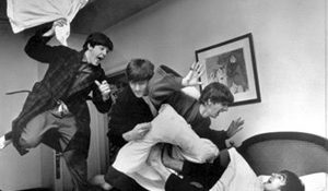 Продажи The Beatles через интернет были нелегальны