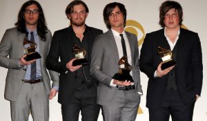 Kings Of Leon отменяют концерты на две недели из-за перелома ребер барабанщика