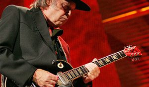 Нил Янг получил свою первую Грэмми