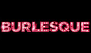 Кристина воевала с платьем на премьере Бурлеска в Берлине (фото)