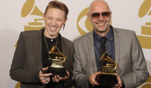 La Roux напомнили о себе новой фотографией