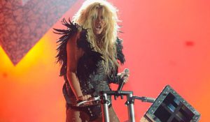 Ke$ha выступила на Billboard Music Awards 2011 с попурри