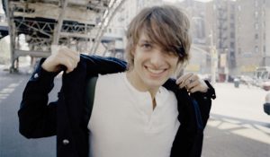 Паоло Нутини представил новый сингл и выпускает альбом “Caustic Love”