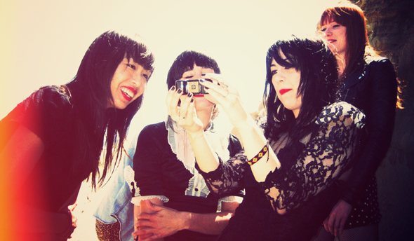 Dum Dum Girls