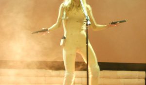 ПРЕДПРОСЛУШКА: iamamiwhoami «drops»