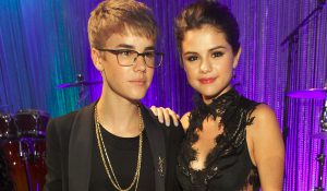 Селена Гомез прекратила интервью после вопроса о Джастине Бибере