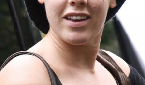 Натурпродукт: фотография Пинк без фотошопа и макияжа