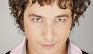 Украинец Pianoboy сыграл с Земфирой и Queen