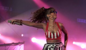 Рианна вернулась на первое место в чарте Billboard Hot 100