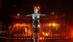 Робби Уильямс забрал робота Take That себе