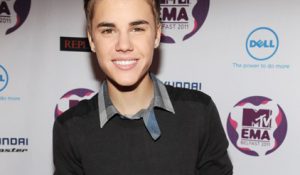 Джастин Бибер победил в категории «Лучший поп-исполнитель» на MTV EMA 2011