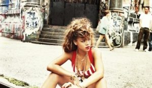 Рианна стала королевой YouTube