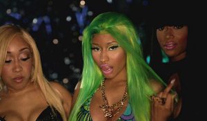 Видео: Nicki Minaj — Beez In The Trap (feat. 2 Chainz)