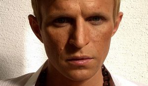 Джей Джей Йохансон 11 апреля в Зале Ожидания (Спб)