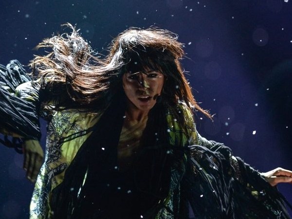 http://www.apelzin.ru/wp-content/uploads/2012/05/Loreen.jpg