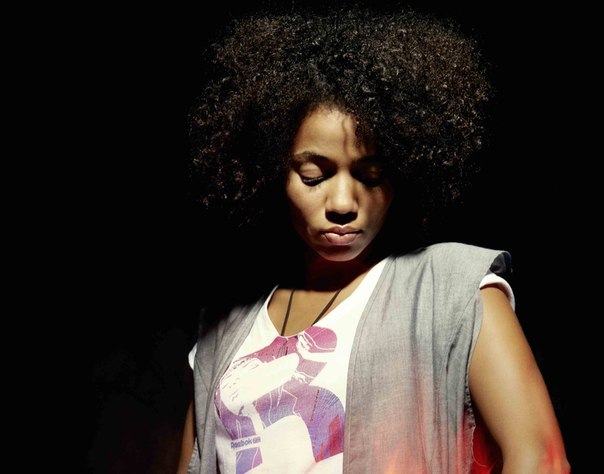 3 октября «одна из лучших соул-певиц планеты» Nneka впервые в России