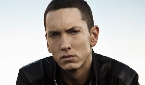 Эминем опубликовал треклист альбома “MMLP2” и записал песню с Рианной