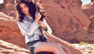 Лана Дель Рэй сняла десятиминутный фильм на песню “Ride”