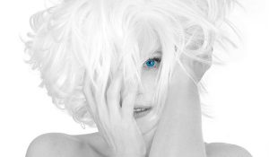 Милен Фармер выпускает концертный альбом с нового тура “Timeless 2013”