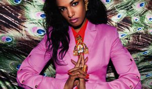 M.I.A. надела толстовку с Путиным