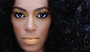 Драка Соланж с Jay Z вызвала всплеск интереса к её песням