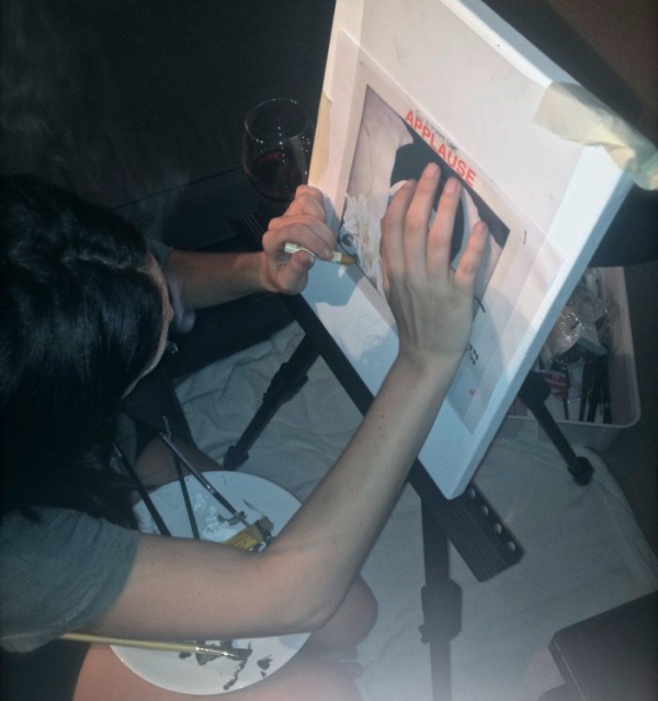 Lady-Gaga-Applause-26-days