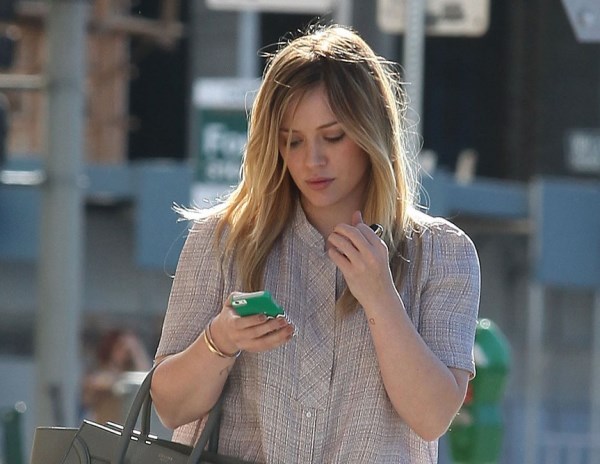 hilary-duff-mike-comrie-kings-stanley-cup-celebration-07