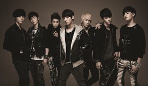 K-pop группа BtoB научила будущих супермоделей танцевать