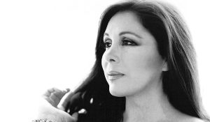 Популярной испанской певице Исабель Пантохе грозит тюрьма за отмывание денег