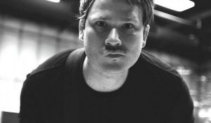 #song Tom DeLonge – The Invisible Parade