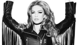 Миа Мартина выпустила новый клип “Beast”