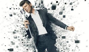 Робин Тик и Ники Минаж устроили вечеринку у бассейна в новом клипе