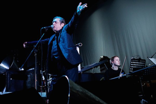 Einsturzende Neubauten