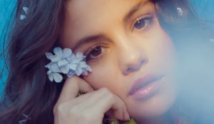 Селена Гомес в фотосессии “Wonderland” (10 фото)