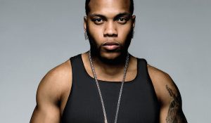 Флоу Райда и Джейсон Деруло выпустили солнечный клип “Hello Friday”