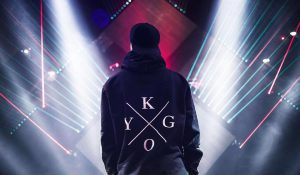 Kygo выпустил трогательное видео «Stargazing»