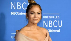 Дженнифер Лопес показала красивый клип “Limitless”