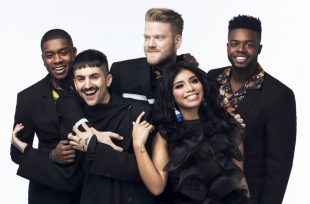 Pentatonix показали рождественское видео «What Christmas Means to Me»